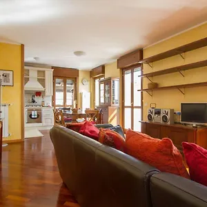  Apartament Bright House With 2 Bedrooms & A Unique Terrace